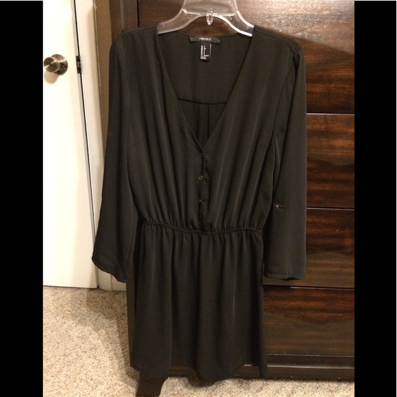 Dress - Picture 1 of 1